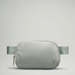 NWT LULULEMON EVERYWHERE BELT BAG JADE GREY Sold Out Color!